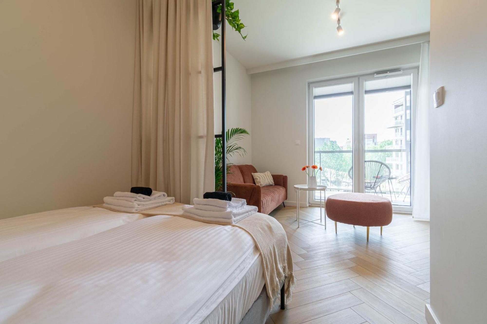 Apartamento Good Mood Francuska Retreat - Free Parking - Self Check-In Katowice Exterior foto